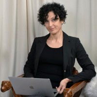 Maria Elena Angeli
