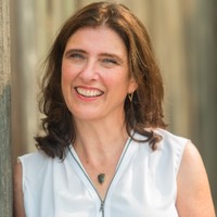 Lynn Warburton (she/her)