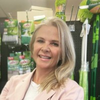 Shelley Bond
