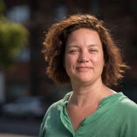 Annemieke De Vries
