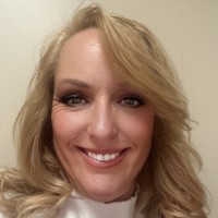 Angela Hayes