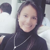 Luz Angela D.