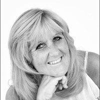 Yvonne Plas