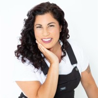 Lindsay Arakelian Grega