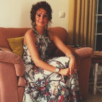 Laura Sandles
