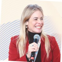 Cristiane Alkmin Junqueira Schmidt