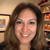 Ann Tavares, CHRL