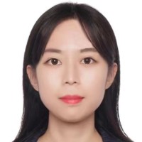 强奕玲