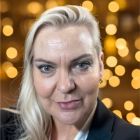 Anni Toner (Russell)