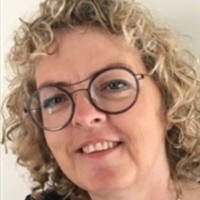 Karin Kirk
