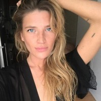 Amelia Jones