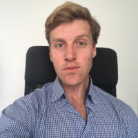 Michael Davies  马大为