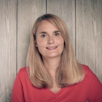 Dr. Andrea Neuhaus