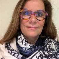 Véronique Dixneuf