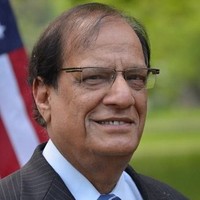 Dr M L Dadoo