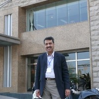 Dr Khalid Khan