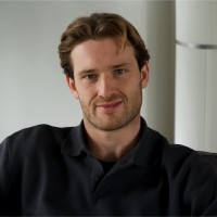 Niels Peeraer
