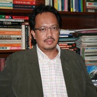 Azam Aris