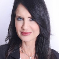Susie Ozsinay Aranya