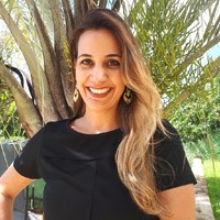 Alessandra do Valle Abrahão