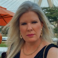 Daniela Esteves