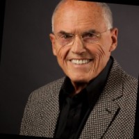 David R Arnold