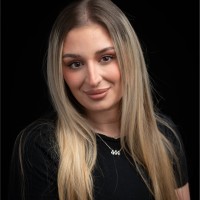 Elizabeth Zadrima