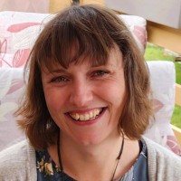 Laura Moore (Dunkley)