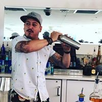 Mike Guzmán
