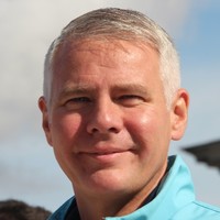 Dr. Thomas Knoll