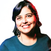 Elisangela Souza Romagnoli