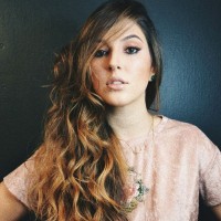 Julia Azzolini