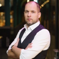 GRZEGORZ MIKIELEWICZ