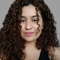 Julia Camargo
