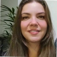 Nayla Simões