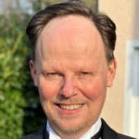 Dr. Stefan Hinrichs
