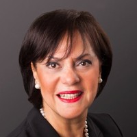 Cheri Apelian, Gri, Cbr,Chp