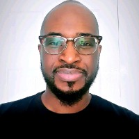 Tosin Oyelese