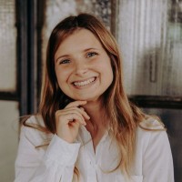 Nina Joy Breit