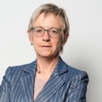 Dr. Birgit Friedl