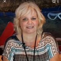 Karin Hoek