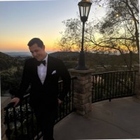 Andrew De La Garza