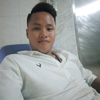 李炳裕