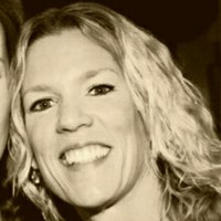 Peggy Van Uum