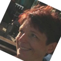 Jacqueline Schär