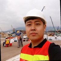 Yunyi Zhang
