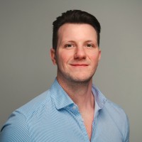 Andrew Leader