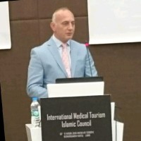 Uzm. Dr. Ayhan Kalyoncu