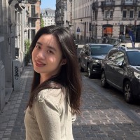Yuxin Shi