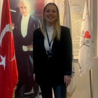 Övgü Taş